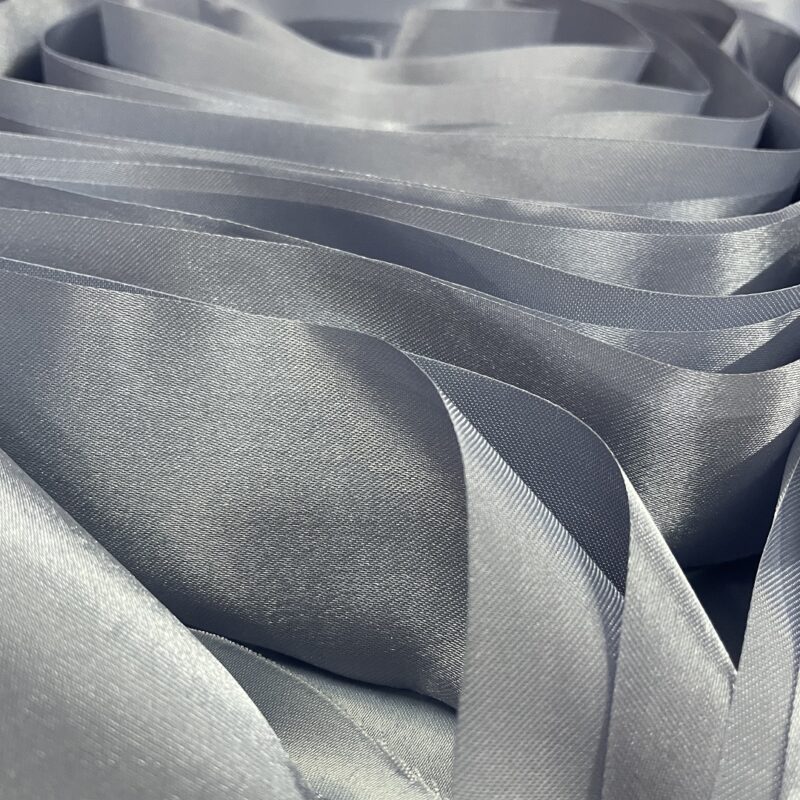 Luxury Silver Elegant Christmas Rosette Satin Flower Table Runner - 图片 5