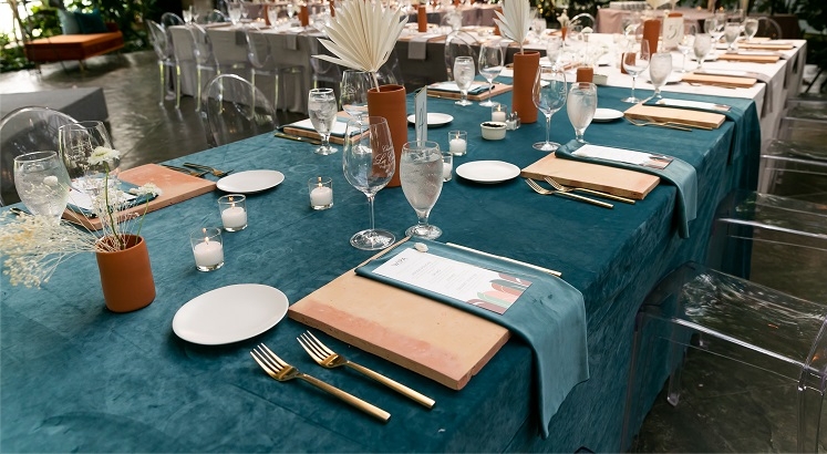 Display of different velvet style