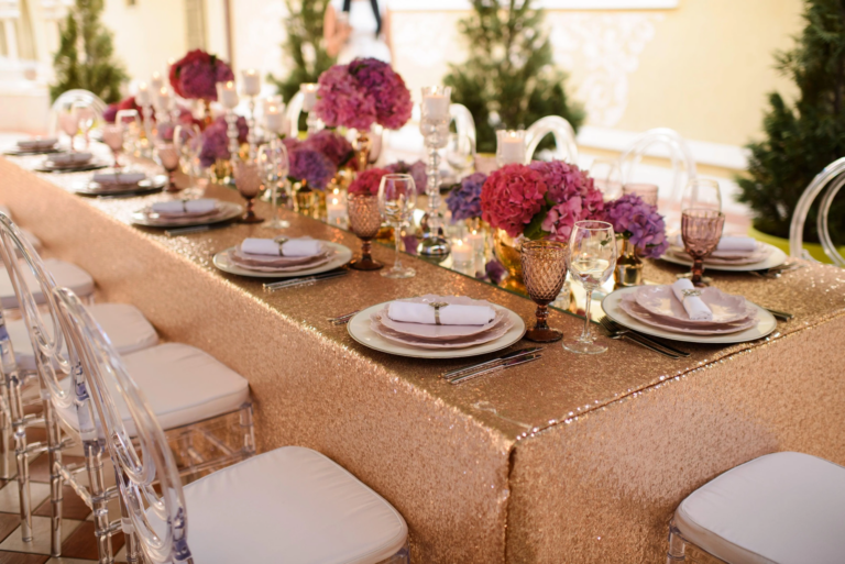 I will buy sequin tablecloth from you