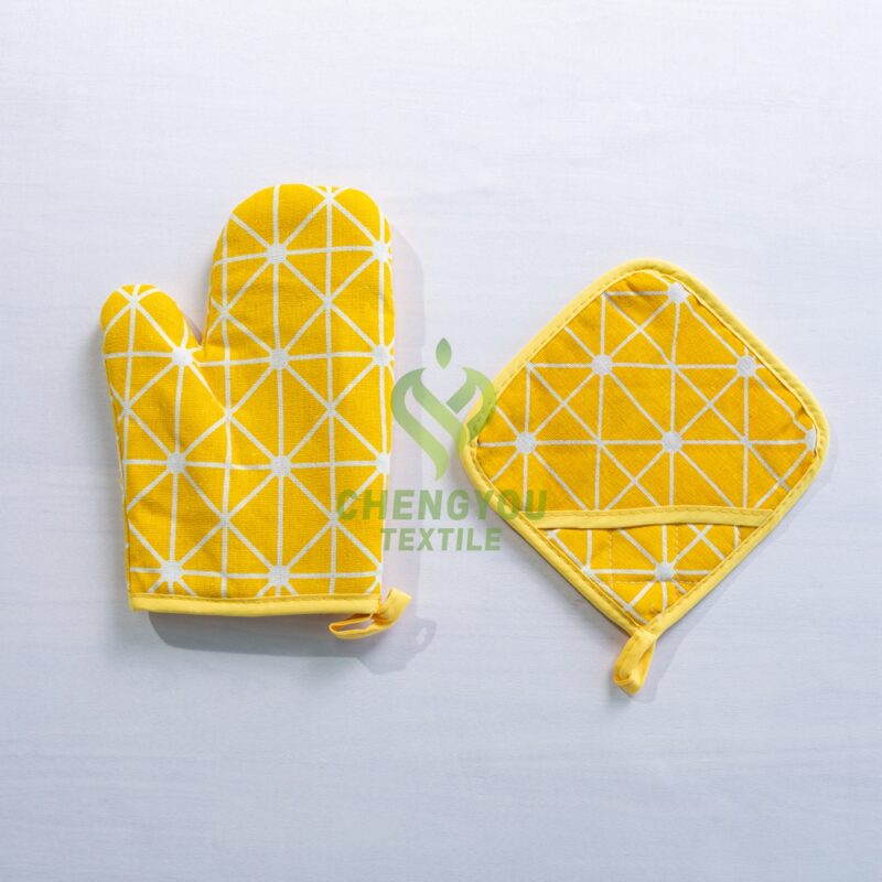 Custom logo Thicken Microwave Oven Mitts High Temperature Heat Resistant Printed Baking Oven Mittens for Kitchen