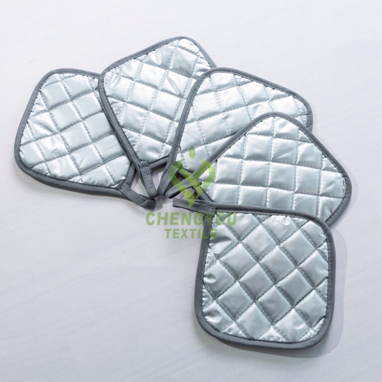 Reliable Terry Potholder: Comfort & Protection for Every Kitchen