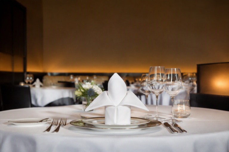 Cloth vs. Paper Napkins: A Cost & Quality Guide for Restaurants and Hotels